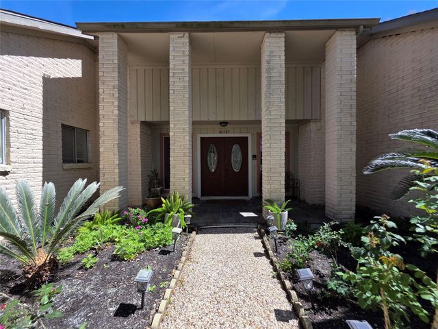 10727 Kitty Brook Drive, Houston, TX 77071