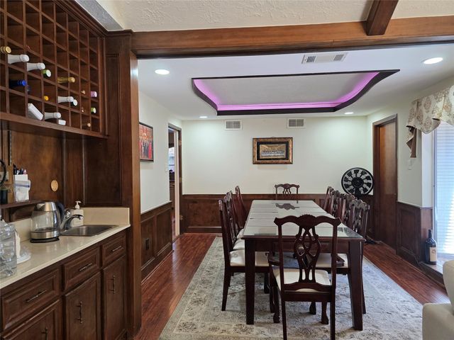 10727 Kitty Brook Drive, Houston, TX 77071