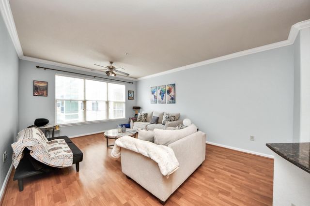 1711 Old Spanish Trail 324, Houston, TX 77054