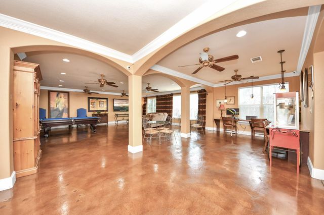 1711 Old Spanish Trail 324, Houston, TX 77054