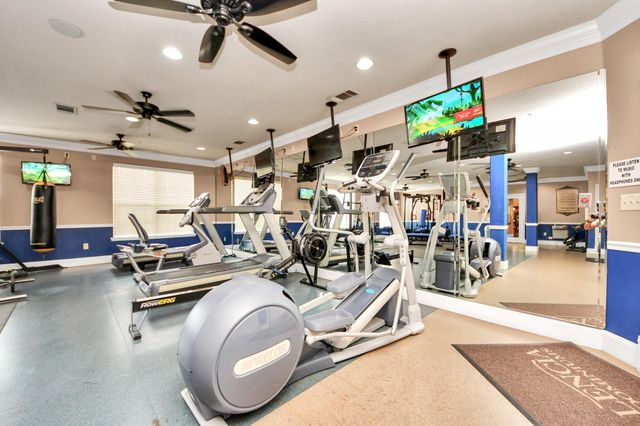 1711 Old Spanish Trail 324, Houston, TX 77054