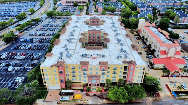 1711 Old Spanish Trail 324, Houston, TX 77054