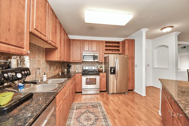 1711 Old Spanish Trail 324, Houston, TX 77054