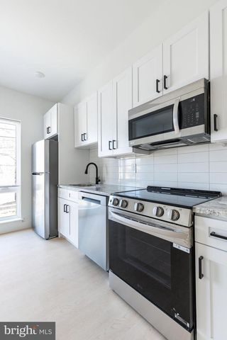 2400 W MONTGOMERY AVE, Philadelphia, PA 19121