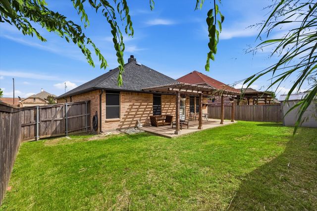 515 Laurel Lane, Fate, TX 75087