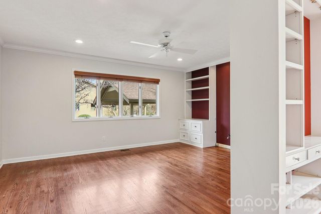 205 Wild Oak Lane, Hendersonville, NC 28791