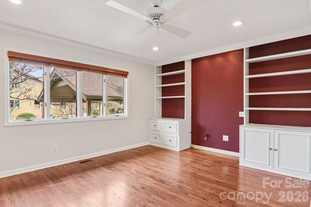 205 Wild Oak Lane, Hendersonville, NC 28791