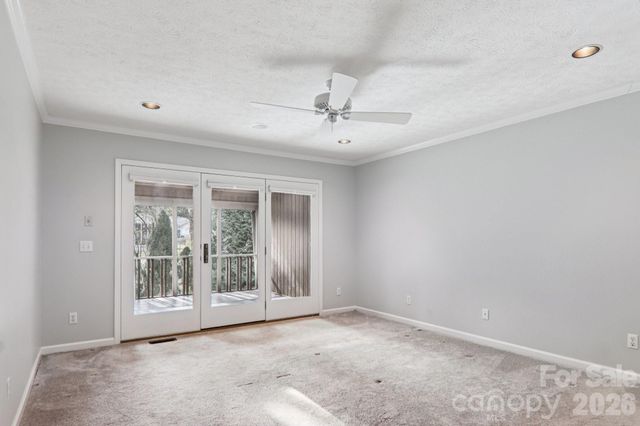 205 Wild Oak Lane, Hendersonville, NC 28791