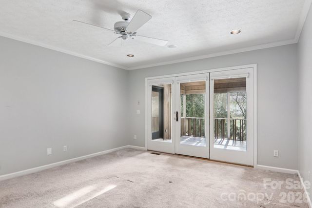 205 Wild Oak Lane, Hendersonville, NC 28791