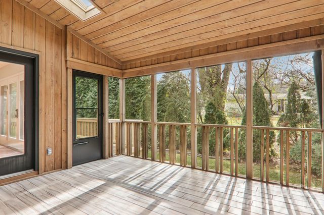 205 Wild Oak Lane, Hendersonville, NC 28791