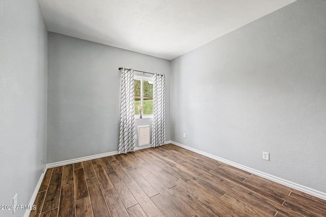 803 E COCHISE Drive, Phoenix, AZ 85020