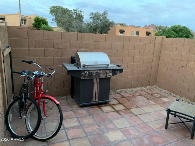 803 E COCHISE Drive, Phoenix, AZ 85020