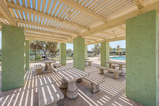 803 E COCHISE Drive, Phoenix, AZ 85020