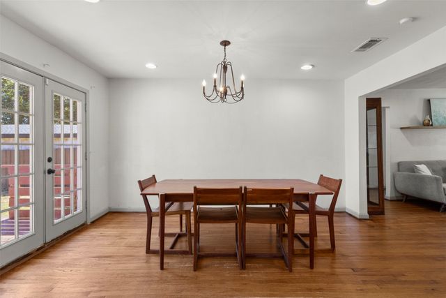 2006 Boyd Street, Dallas, TX 75224