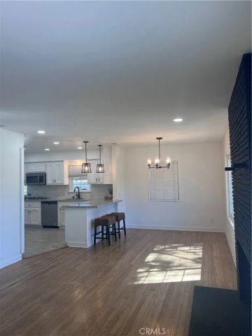 1735 Los Robles Drive, Bakersfield, CA 93306