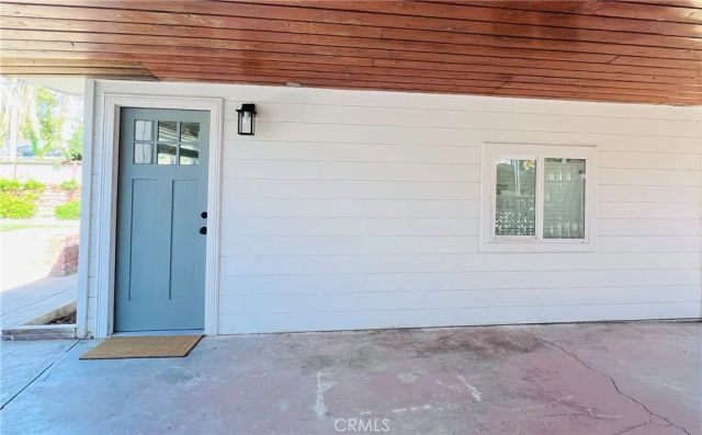 1735 Los Robles Drive, Bakersfield, CA 93306