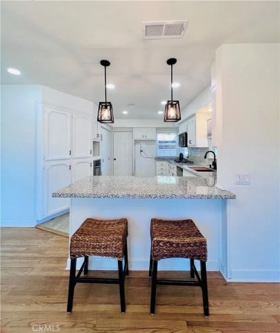 1735 Los Robles Drive, Bakersfield, CA 93306