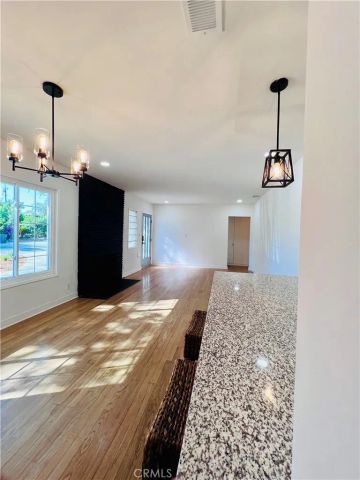 1735 Los Robles Drive, Bakersfield, CA 93306