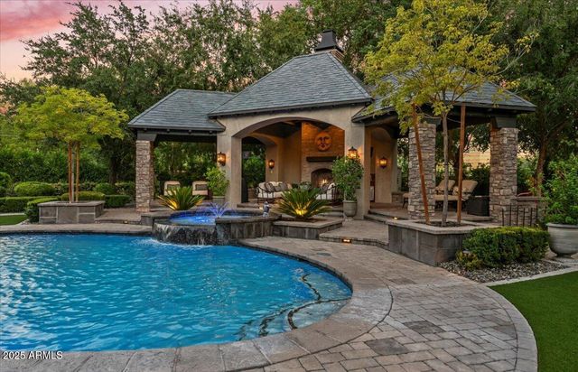 2205 E COLTER Street, Phoenix, AZ 85016