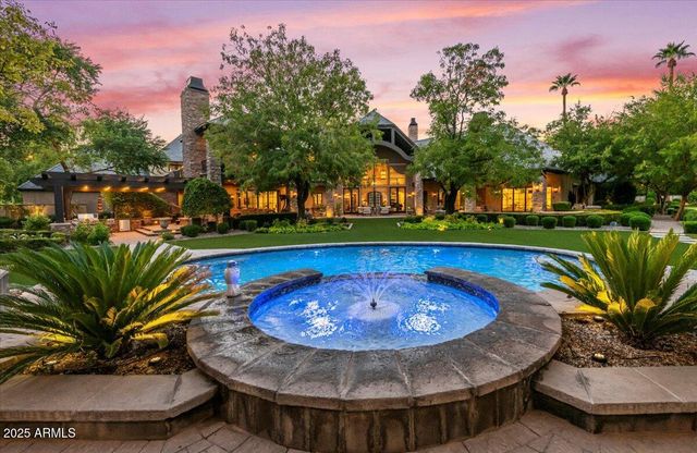 2205 E COLTER Street, Phoenix, AZ 85016