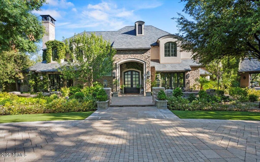 2205 E COLTER Street, Phoenix, AZ 85016