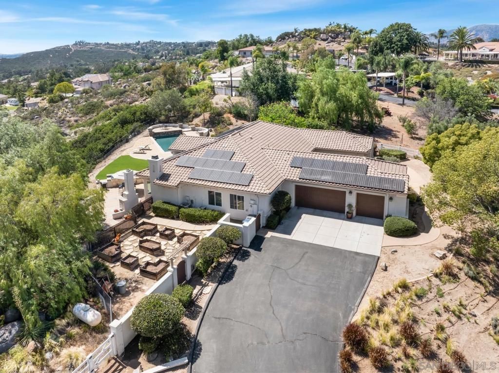 Image 38 of property listing at 2167 Collomia Ct., Alpine, CA 91901