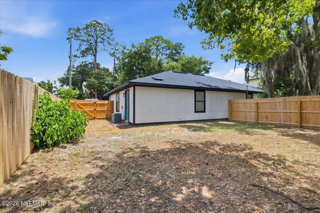 2012 KINGSWOOD Road, Jacksonville, FL 32207