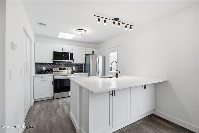2012 KINGSWOOD Road, Jacksonville, FL 32207