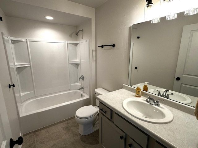 923 Sully WAY, Sheboygan Falls, WI 53085
