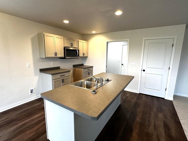 923 Sully WAY, Sheboygan Falls, WI 53085