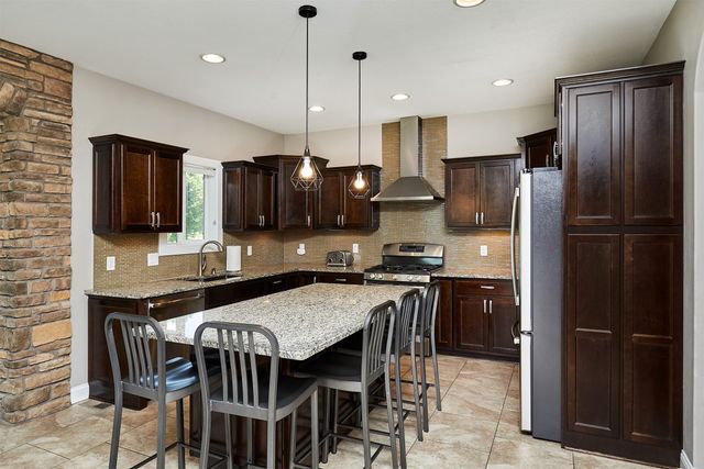1388 S Sugar Creek Court, West Des Moines, IA 50266