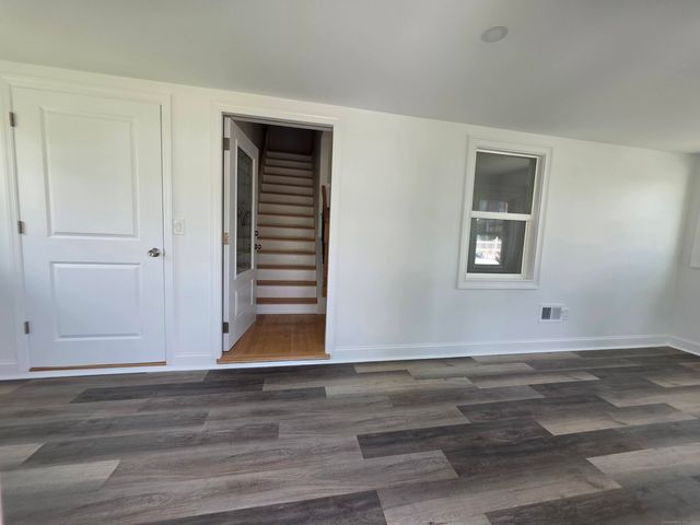 62 Davis Street, Danbury, CT 06810