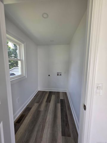 62 Davis Street, Danbury, CT 06810