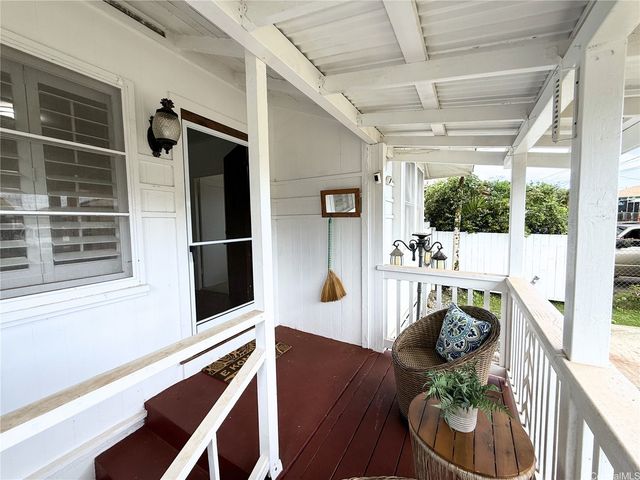 1114 Kaala Avenue, Wahiawa, HI 96786