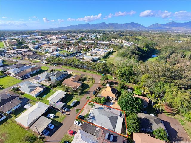 1114 Kaala Avenue, Wahiawa, HI 96786