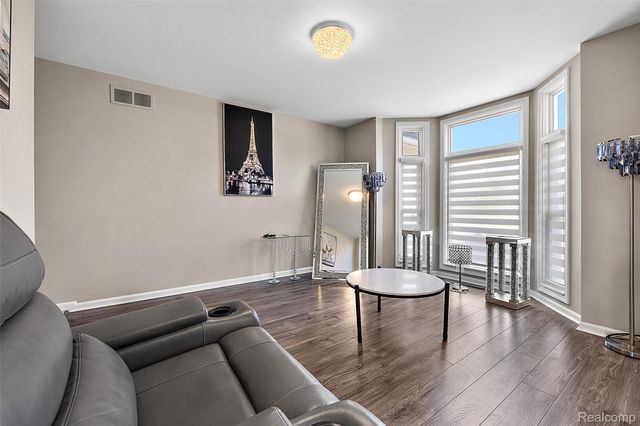 43187 Vintners Place Drive, Sterling Heights, MI 48314