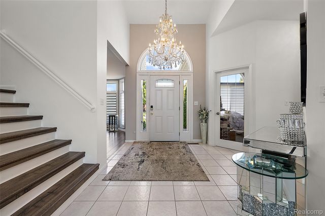 43187 Vintners Place Drive, Sterling Heights, MI 48314