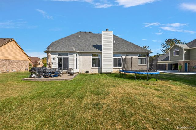 43187 Vintners Place Drive, Sterling Heights, MI 48314