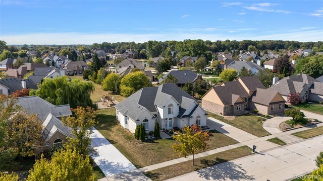 43187 Vintners Place Drive, Sterling Heights, MI 48314