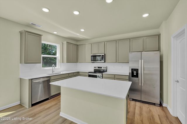 8304 Fairmount Rd, Louisville, KY 40291