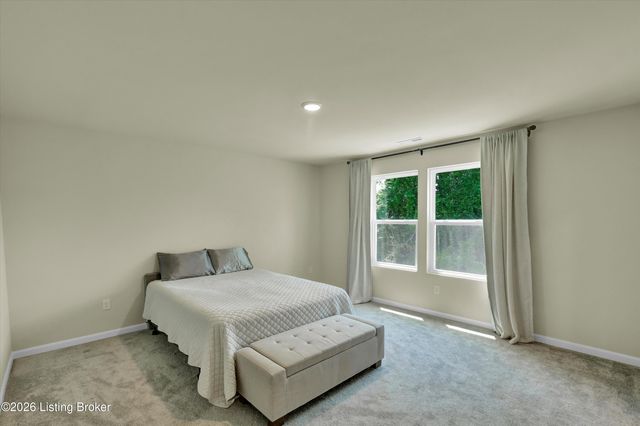 8304 Fairmount Rd, Louisville, KY 40291