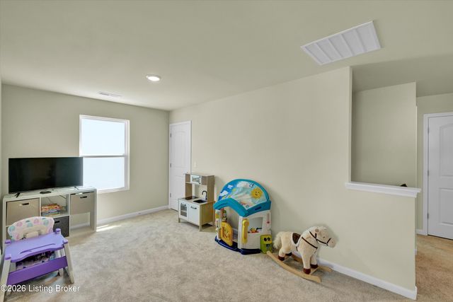 8304 Fairmount Rd, Louisville, KY 40291
