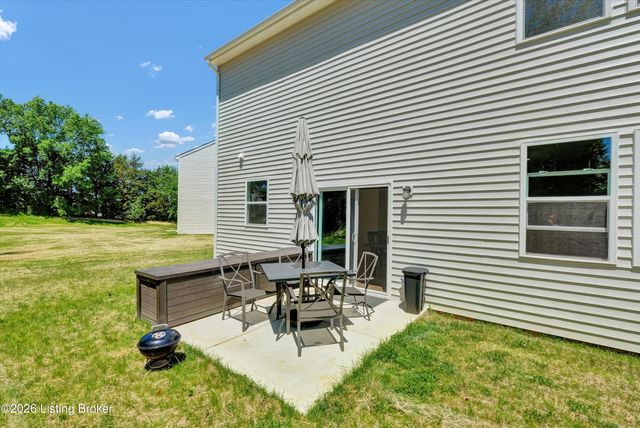 8304 Fairmount Rd, Louisville, KY 40291