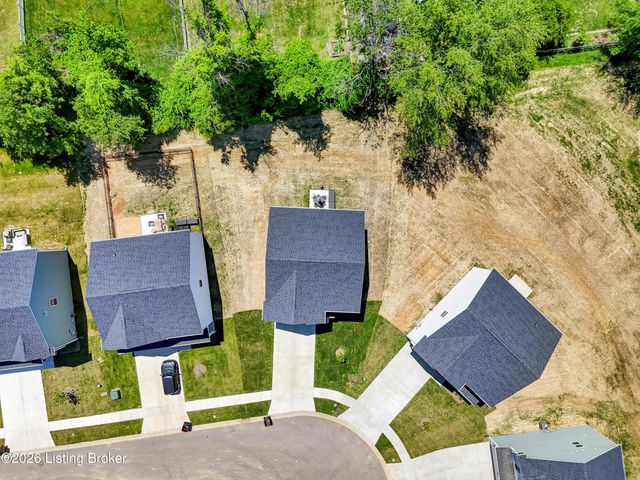 8304 Fairmount Rd, Louisville, KY 40291