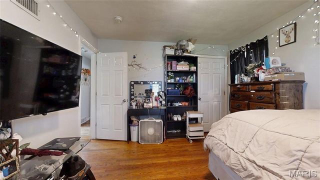 6835 Plymouth Avenue, University City, MO 63130