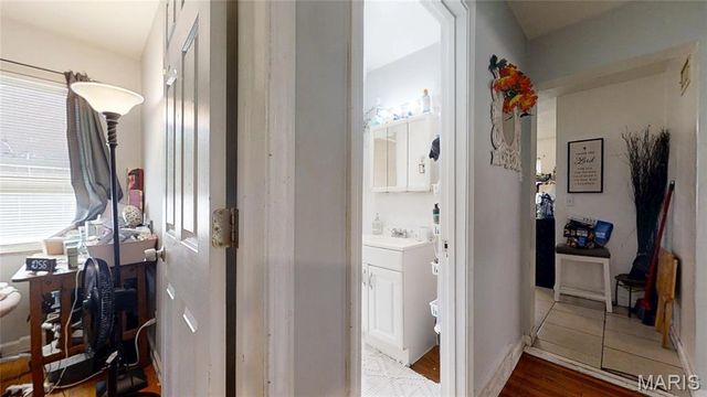 6835 Plymouth Avenue, University City, MO 63130