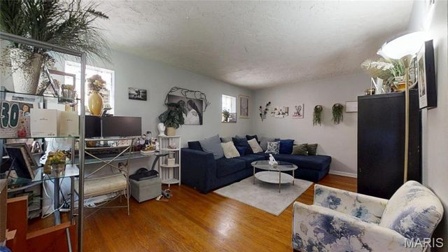 6835 Plymouth Avenue, University City, MO 63130