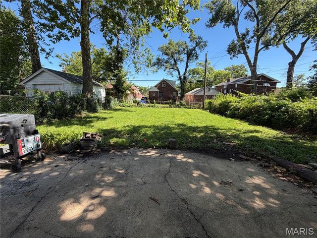 6835 Plymouth Avenue, University City, MO 63130