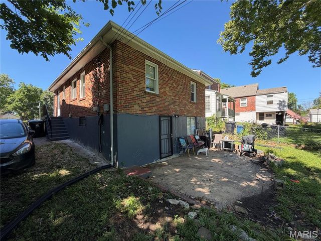6835 Plymouth Avenue, University City, MO 63130