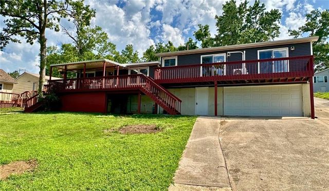 28723 Mistletoe Avenue, Warsaw, MO 65355